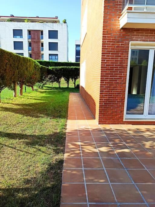 Bajo Con Jardin Privado Apartment Santander Exterior foto